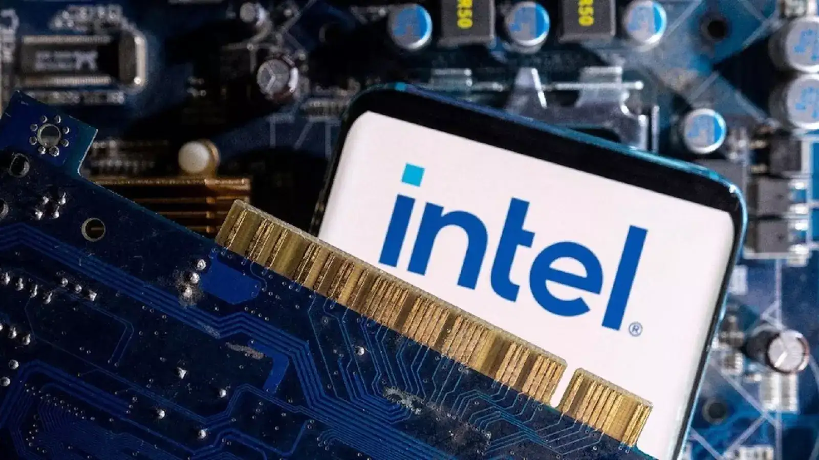 Intel confirms more than 5000 layoffs